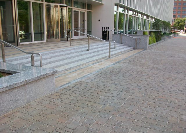 Permeable Pavement Portfolio : dener-2011-012