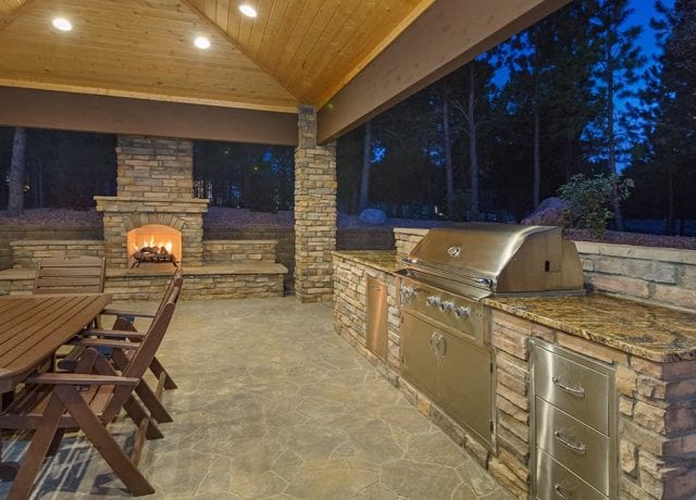 Outdoor Kitchens & Fireplaces : fa-outdoorkitchensandfireplaces-gallery1